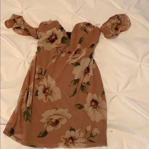 Sweetheart halter top